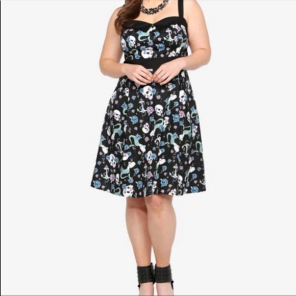 Torrid retro chic mermaid tattoo skulls swing style dress - Picture 3 of 6
